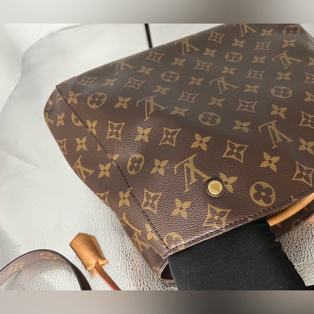 Louis Vuitton Montaigne bag - Picture 11 of 14